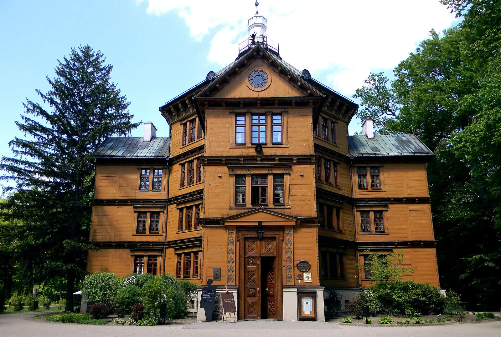 Palace in Antonin