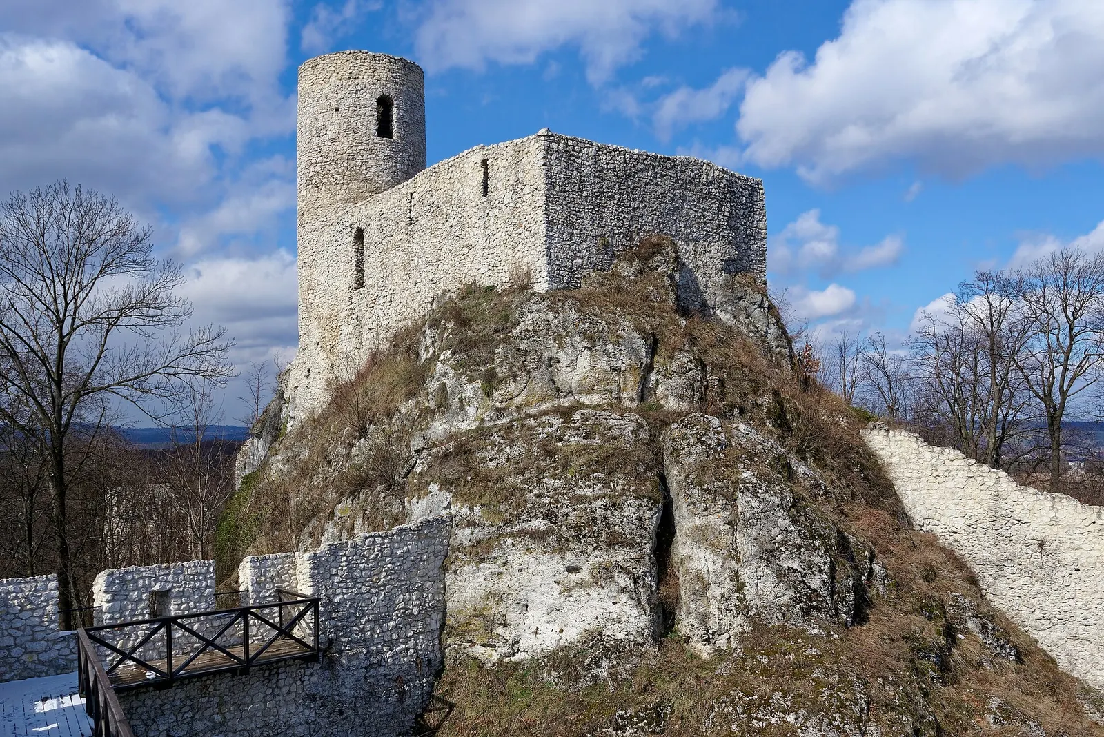 Zamek Pilcza w Smoleniu