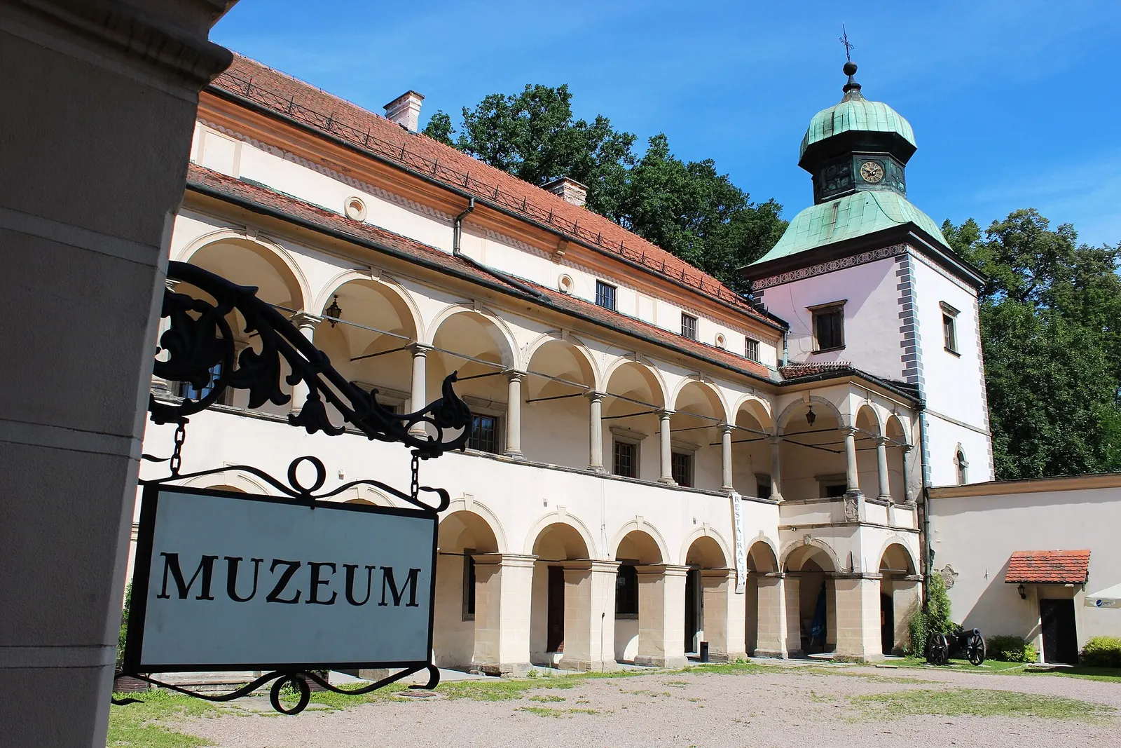 Sucha Beskidzka Castle